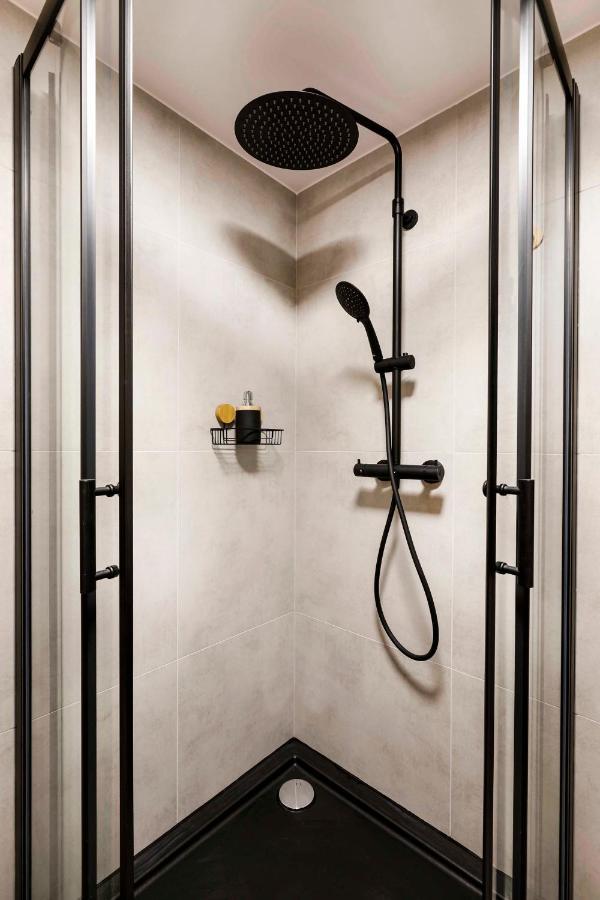 Charming Studio With Kitchen - Old Town, Main Station Krakow Dış mekan fotoğraf